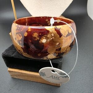 Gold and Brown Bracelwt (1503)